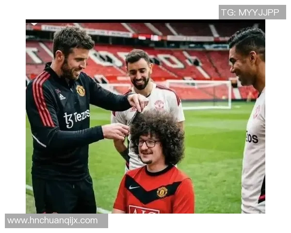 足总杯惊天逆转曼联2-1战胜利物浦引发争议判罚全场沸腾